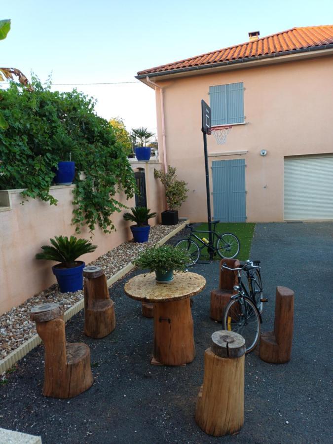 Logement Martine Rouffignac Saint-Cernin Exterior foto